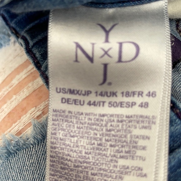 Super cute jeans very stylish! Love the bling💕 - Picture 3 of 11